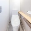 トイレにも無垢素材を使用